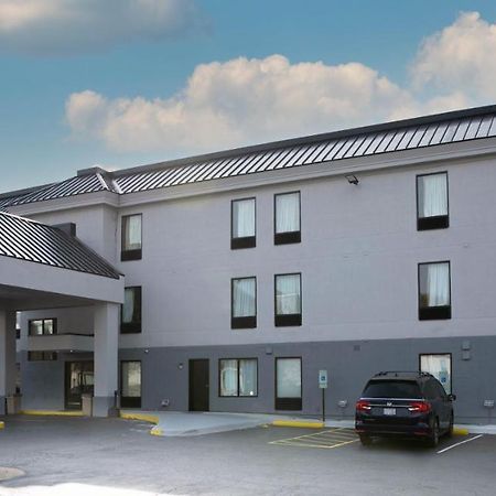 Econo Lodge Near Fort Gregg-Adams I-295 Хоупуел Екстериор снимка