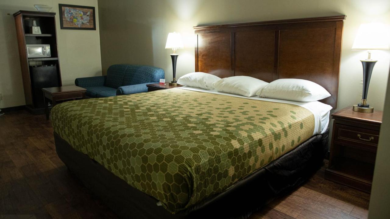 Econo Lodge Near Fort Gregg-Adams I-295 Хоупуел Екстериор снимка