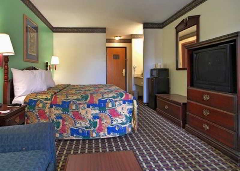 Econo Lodge Near Fort Gregg-Adams I-295 Хоупуел Екстериор снимка
